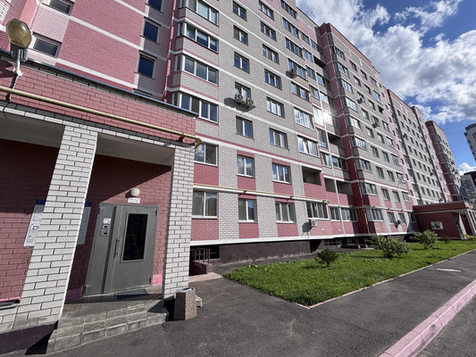 Продам однокомнатную (1-комн.) квартиру, им.О.Н.Строкина ул, 3, Брянск г