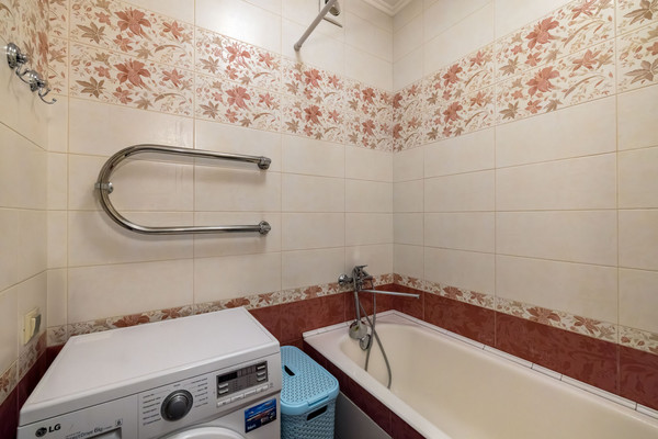 Продам двухкомнатную (2-комн.) квартиру, Кашёнкин Луг ул, 6к1, Москва г