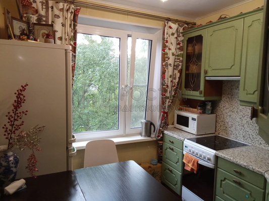 Продам трехкомнатную (3-комн.) квартиру, Шипиловская ул, 54к2, Москва г