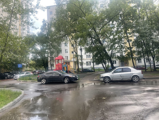 Продам однокомнатную (1-комн.) квартиру, Молдагуловой ул, 22к3, Москва г
