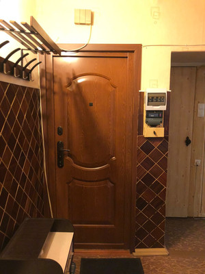 Продам трехкомнатную (3-комн.) квартиру, Большая Санкт-Петербургская ул, 28к4, Великий Новгород г