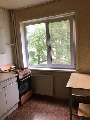 Продам трехкомнатную (3-комн.) квартиру, Большая Санкт-Петербургская ул, 28к4, Великий Новгород г