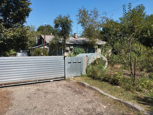 Продам трехкомнатную (3-комн.) квартиру, Партизанская ул, 2, Апшеронск г