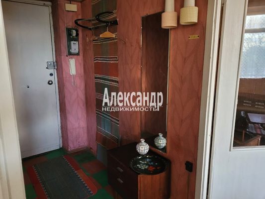 Продам однокомнатную (1-комн.) квартиру, Славы пр-кт, 16, Санкт-Петербург г