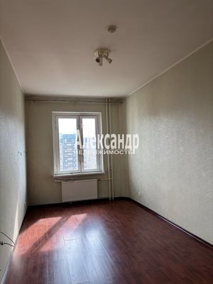 Продам однокомнатную (1-комн.) квартиру, Богатырский пр-кт, 32к1, Санкт-Петербург г