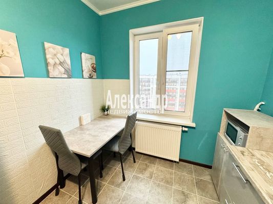 Продам однокомнатную (1-комн.) квартиру, Английская ул, 8, Бугры п