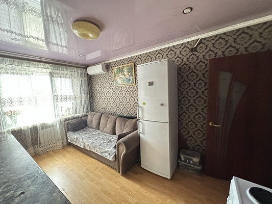 Продам однокомнатную (1-комн.) квартиру, Профсоюзная ул, 220кд, Вольный Аул кп