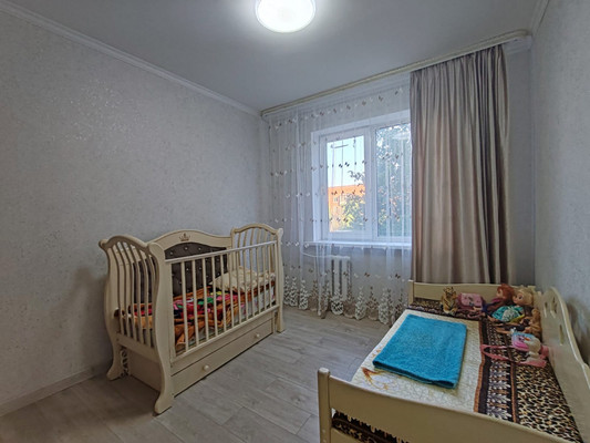 Продам трехкомнатную (3-комн.) квартиру, Гоголя ул, 24, Белореченск г