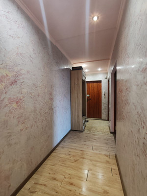 Продам трехкомнатную (3-комн.) квартиру, Гоголя ул, 24, Белореченск г