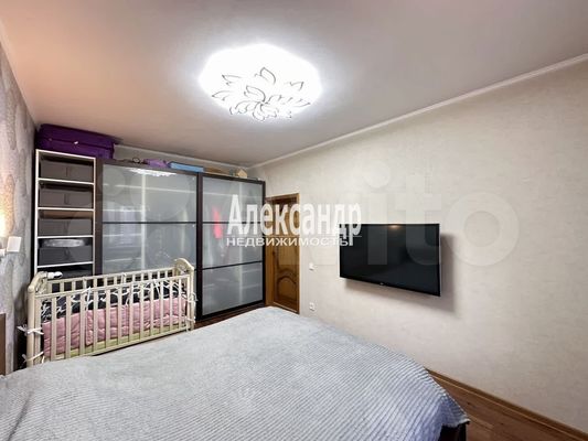 Продам двухкомнатную (2-комн.) квартиру, Оптиков ул, 52к1, Санкт-Петербург г