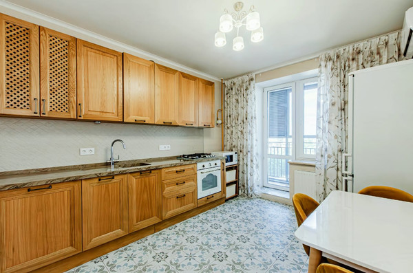 Продам двухкомнатную (2-комн.) квартиру, Академика Губкина ул, 18Б, Казань г