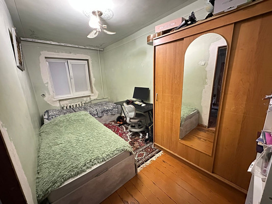 Продам трехкомнатную (3-комн.) квартиру, Кабардинская ул, 135, Нарткала г