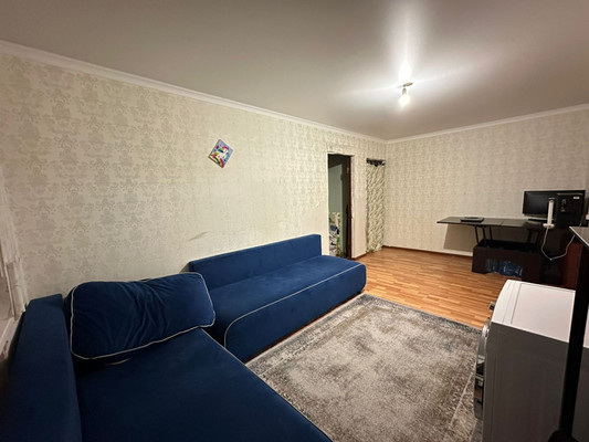 Продам трехкомнатную (3-комн.) квартиру, Кабардинская ул, 135, Нарткала г