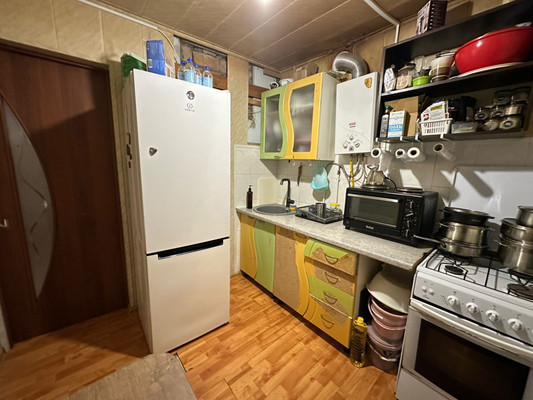Продам трехкомнатную (3-комн.) квартиру, Кабардинская ул, 135, Нарткала г