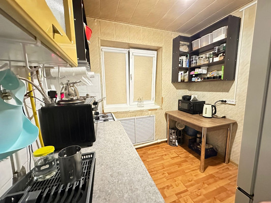 Продам трехкомнатную (3-комн.) квартиру, Кабардинская ул, 135, Нарткала г