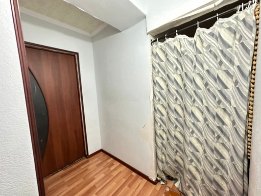 Продам трехкомнатную (3-комн.) квартиру, Кабардинская ул, 135, Нарткала г