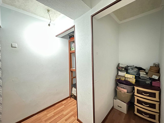 Продам трехкомнатную (3-комн.) квартиру, Кабардинская ул, 135, Нарткала г