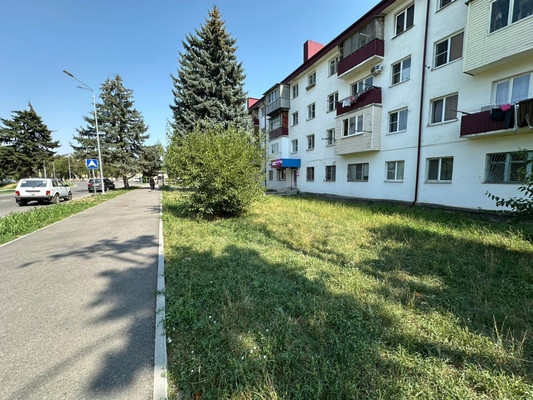 Продам трехкомнатную (3-комн.) квартиру, Кабардинская ул, 135, Нарткала г