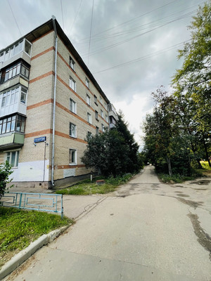 Продам двухкомнатную (2-комн.) квартиру, 50 лет Октября (Климовск мкр.) пр-кт, 22, Подольск г