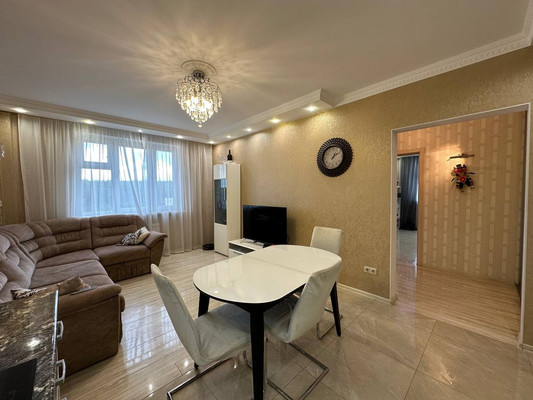 Продам трехкомнатную (3-комн.) квартиру, Красного Маяка ул, 22к2, Москва г
