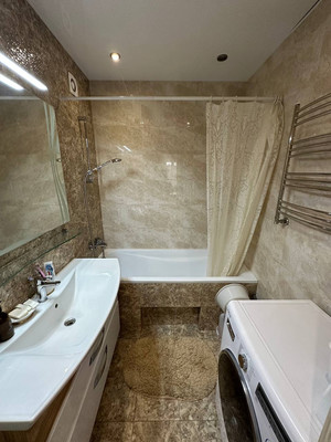 Продам трехкомнатную (3-комн.) квартиру, Красного Маяка ул, 22к2, Москва г