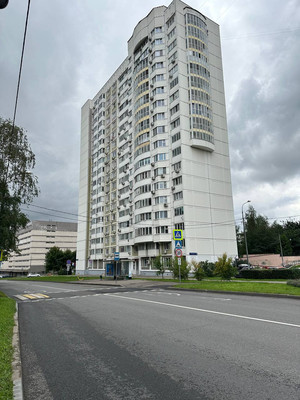 Продам трехкомнатную (3-комн.) квартиру, Красного Маяка ул, 22к2, Москва г