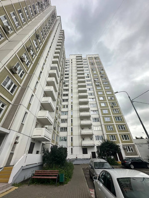Продам трехкомнатную (3-комн.) квартиру, Красного Маяка ул, 22к2, Москва г