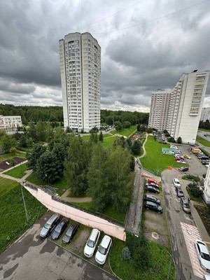 Продам трехкомнатную (3-комн.) квартиру, Красного Маяка ул, 22к2, Москва г
