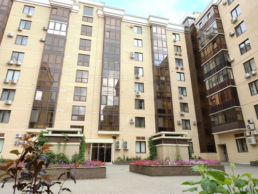 Продам трехкомнатную (3-комн.) квартиру, Альберта Камалеева пр-кт, 28, Казань г