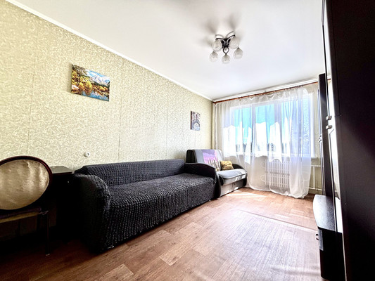 Продам двухкомнатную (2-комн.) квартиру, Космонавта Комарова ул, 2, Воронеж г