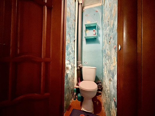 Продам двухкомнатную (2-комн.) квартиру, Космонавта Комарова ул, 2, Воронеж г
