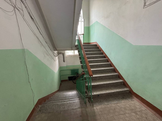 Продам комнату в 3-комн. квартире, Дементьева ул, 27, Казань г