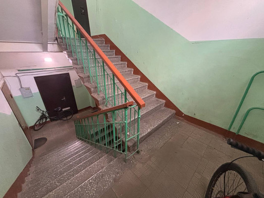 Продам комнату в 3-комн. квартире, Дементьева ул, 27, Казань г