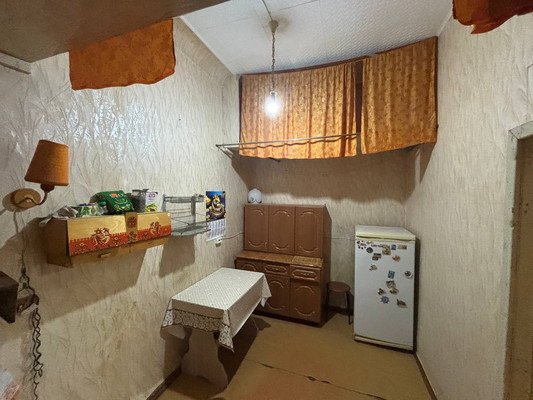 Продам комнату в 3-комн. квартире, Дементьева ул, 27, Казань г