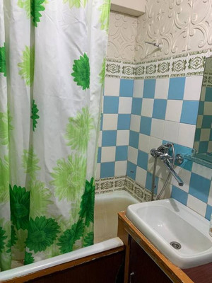 Продам трехкомнатную (3-комн.) квартиру, Объездная ул, 4, Анапа г