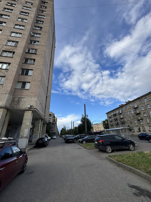 Продам комнату в 8-комн. квартире, Маршала Говорова ул, 8, Санкт-Петербург г