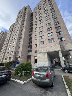 Продам комнату в 8-комн. квартире, Маршала Говорова ул, 8, Санкт-Петербург г