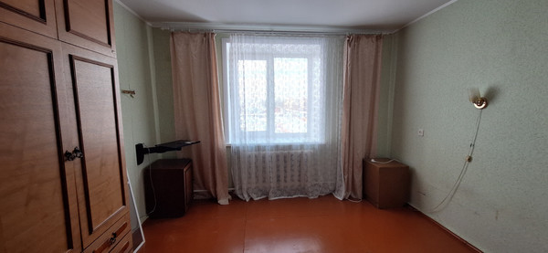 Продам двухкомнатную (2-комн.) квартиру, Паровозная ул, 80, Ишим г