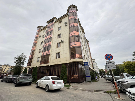 Продам трехкомнатную (3-комн.) квартиру, Пушкина ул, 31, Нальчик г