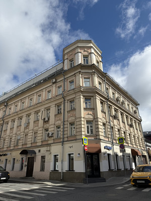 Продам многокомнатную квартиру, Трубная ул, 26к1, Москва г