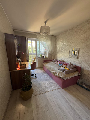 Продам трехкомнатную (3-комн.) квартиру, Мордасовой ул, 9кб, Воронеж г