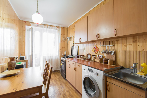 Продам трехкомнатную (3-комн.) квартиру, Горшкова пр-кт, 6в, Ростов-на-Дону г
