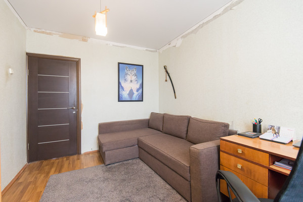 Продам трехкомнатную (3-комн.) квартиру, Горшкова пр-кт, 6в, Ростов-на-Дону г