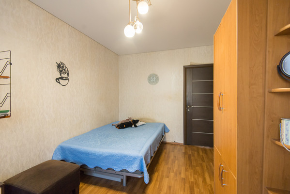 Продам трехкомнатную (3-комн.) квартиру, Горшкова пр-кт, 6в, Ростов-на-Дону г