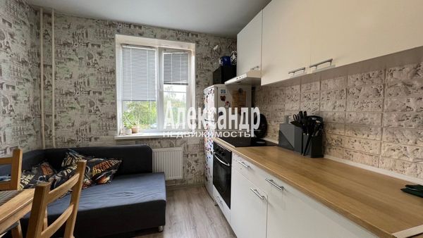 Продам однокомнатную (1-комн.) квартиру, Сайменское ш, 30Б, Выборг г