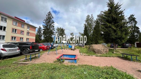 Продам однокомнатную (1-комн.) квартиру, Сайменское ш, 30Б, Выборг г