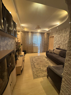 Продам трехкомнатную (3-комн.) квартиру, Свердлова ул, 43, Ишим г