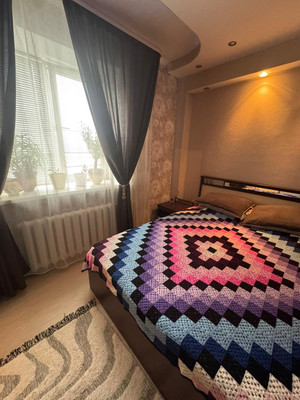 Продам трехкомнатную (3-комн.) квартиру, Свердлова ул, 43, Ишим г