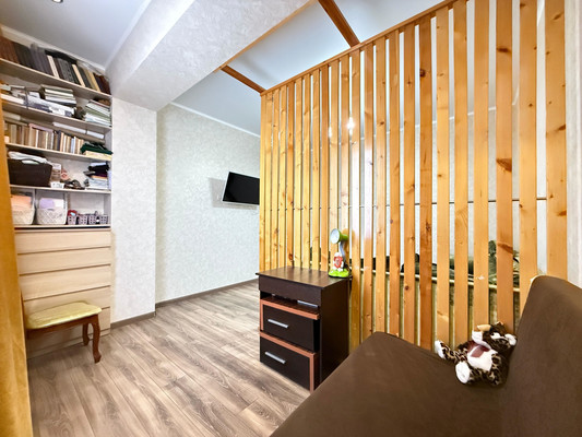 Продам двухкомнатную (2-комн.) квартиру, Ахохова ул, 190Ак3, Нальчик г