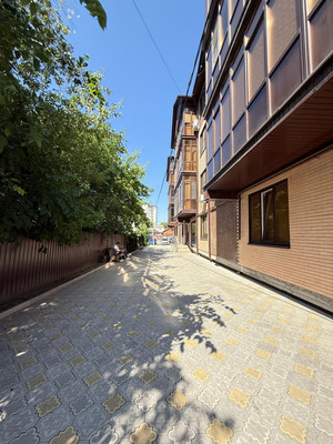 Продам двухкомнатную (2-комн.) квартиру, Чернышевского ул, 208, Нальчик г